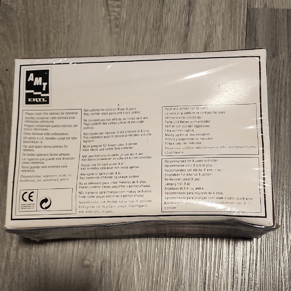 MT Knight Rider 2000 Model Kit - Black - Picture 3 of 5